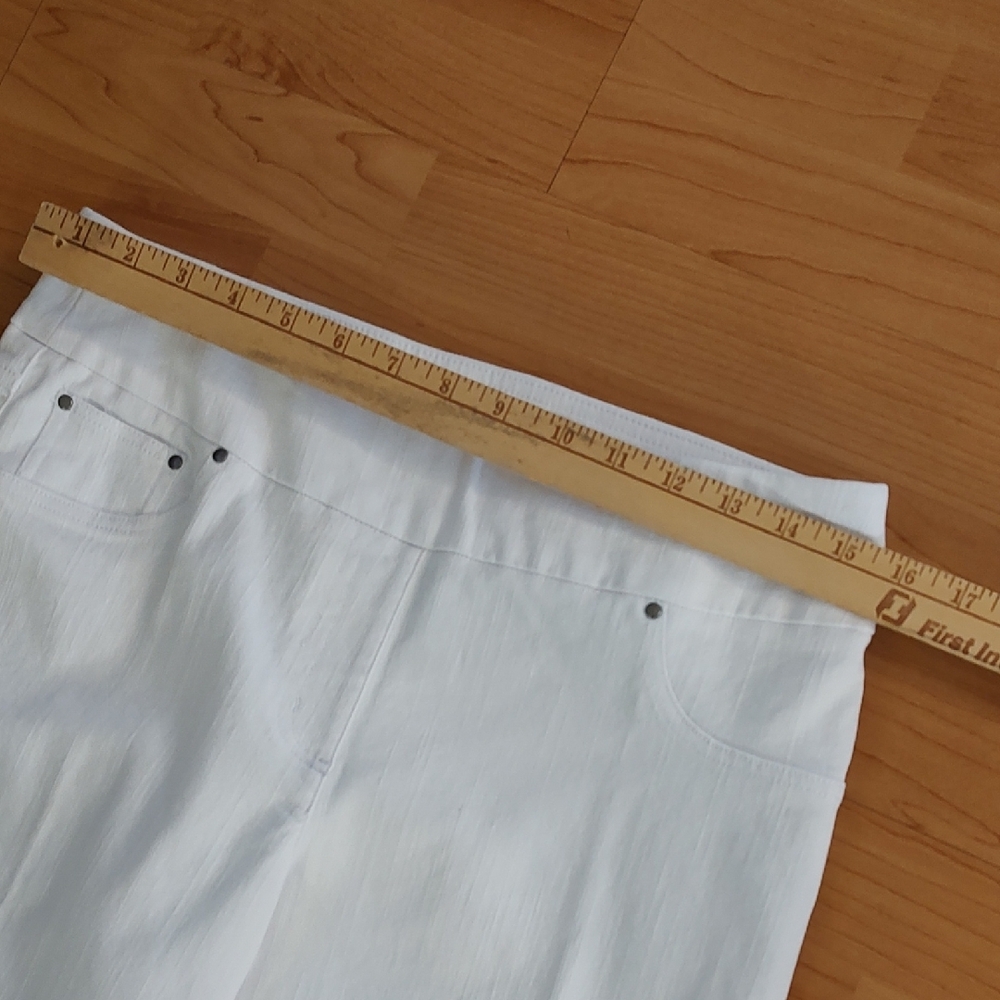 Ruby Rd. White Skinny Jeans - Picture 2 of 7